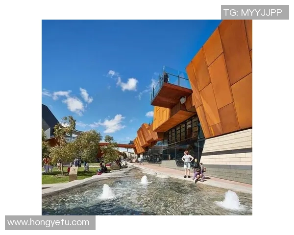 现代泳池设计理念探索与创新：打造完美水景空间的艺术与实践